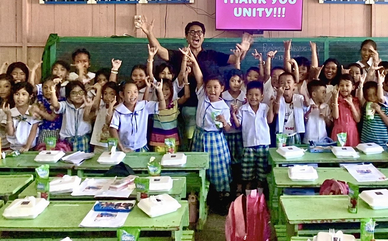 GOD STONE 海外教育支援ボランティアの様子